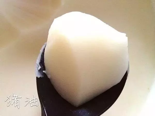 一勺豬油可以治十多種疾病,真有這麼神奇?豬油能經常吃嗎?