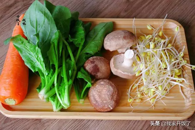 這飯拌一拌就上桌,比燜飯好吃,比煲仔飯簡單,熱量低,懶人必學