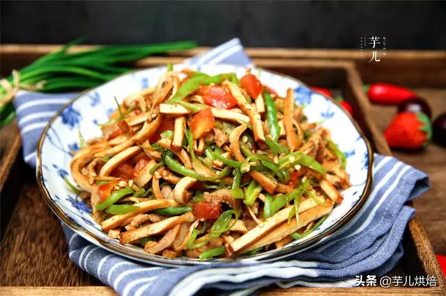 豆腐乾這麼做,上桌被瘋搶,一盤不夠吃,下飯又下酒,家人吃不夠