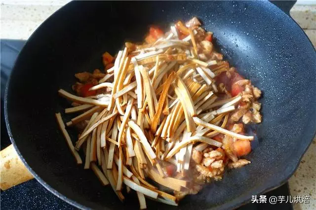 豆腐乾這麼做,上桌被瘋搶,一盤不夠吃,下飯又下酒,家人吃不夠