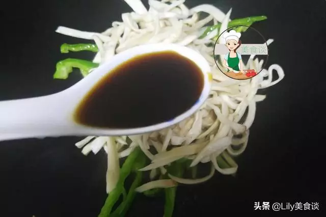 這三樣菜一起炒,實在太鮮美了,隔三差五做給孩子吃,營養又美味