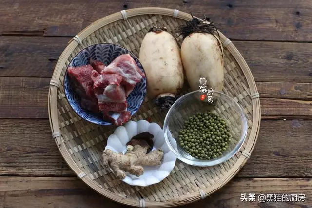 燉湯店老闆說蓮藕綠豆湯加了它,益氣健脾,味道還特別香,快試試
