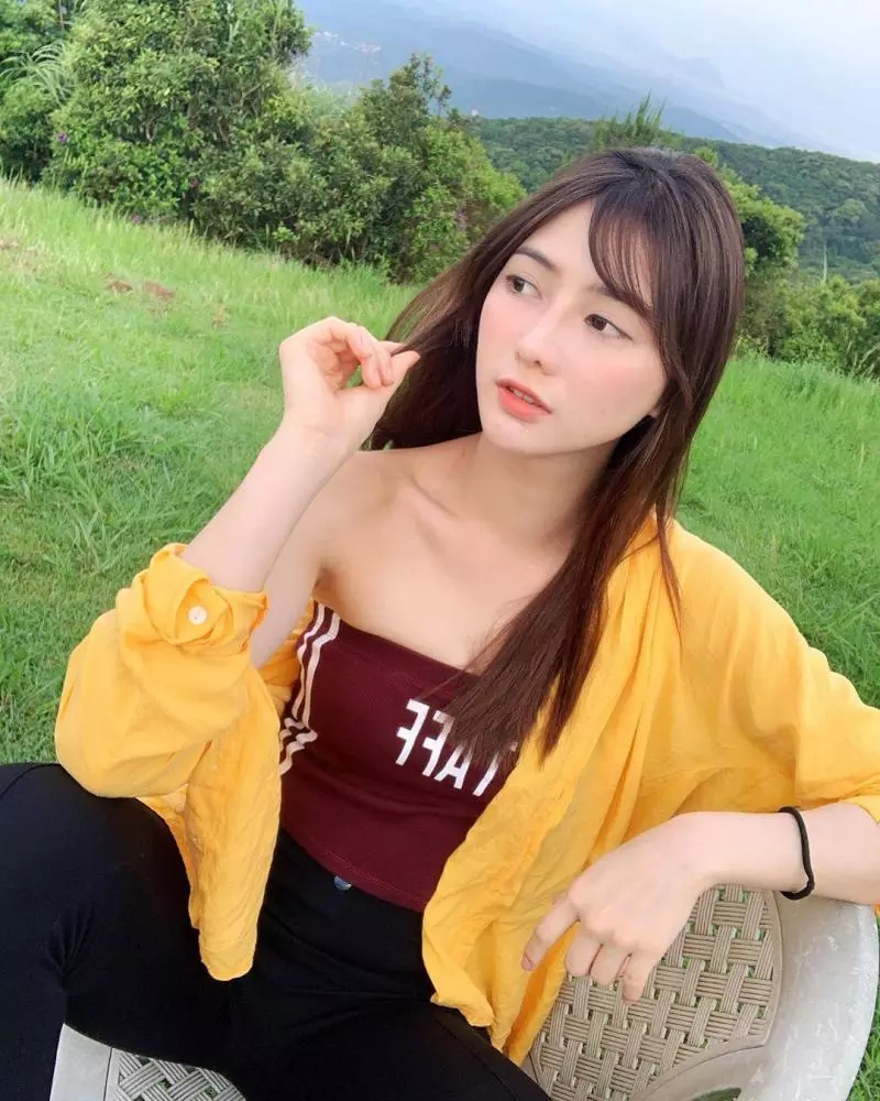 最美魚販超吸睛!「阿澎」甜美臉蛋玲瓏有緻,性感曲線引得網友想立馬娶回家!