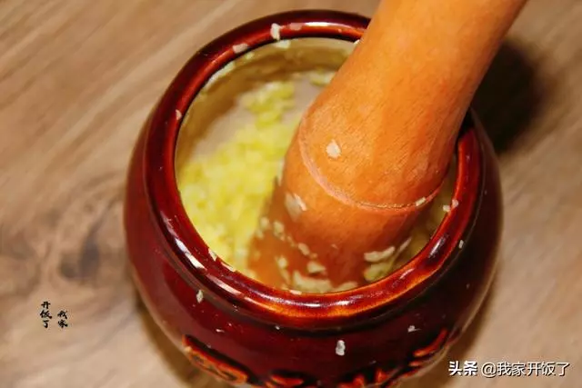 天涼後,我常給家人吃這甜品,一次做3碗,助睡眠,暖胃防感冒