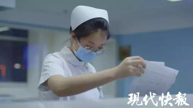 男友沒空娶我!女友披婚紗「跨越400公里求婚」 男友轉頭哭了「當場跪地」:真的很對不起