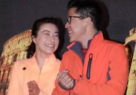 隱瞞十餘年,郭晶晶終於道出退休金額,難怪霍家如此看重她!