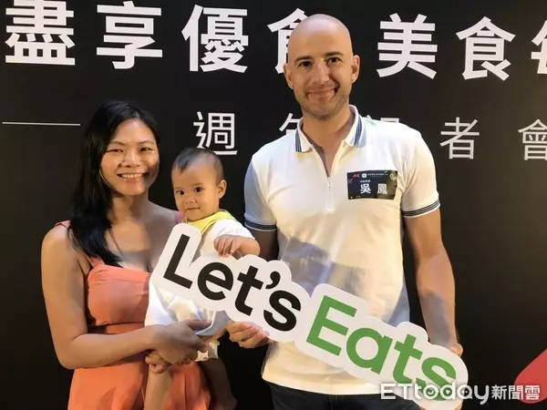 吳鳳砸百萬賣果汁圓父夢!爸爸「「走前2天」仍掛心進度,承諾「替爸完成遺願」:剩下交給我~~