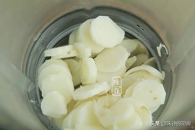 早餐,每天給家人喝它,嗓子不難受,脾胃也好了,比喝牛奶好