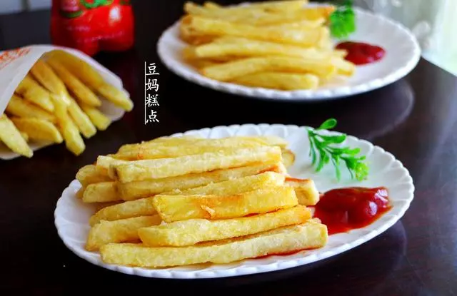 教你自製正宗炸薯條,4塊錢做2大盤,酥脆香軟,口感不輸肯德基