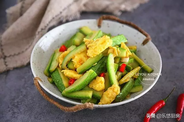 下班到家吃什麼?雞蛋的10種炒法,又快又下飯,營養還足