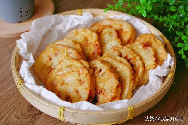 藕與它是絕配,不炒不燉,這樣做香酥脆爽不油膩,幾天不吃就饞