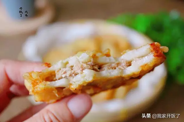 藕與它是絕配,不炒不燉,這樣做香酥脆爽不油膩,幾天不吃就饞