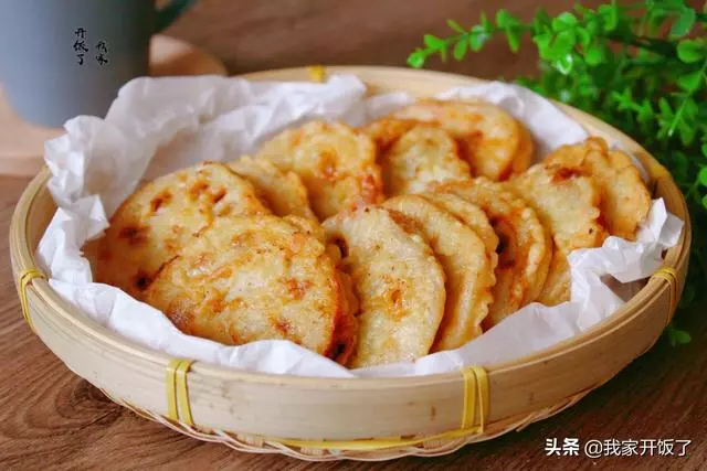 藕與它是絕配,不炒不燉,這樣做香酥脆爽不油膩,幾天不吃就饞