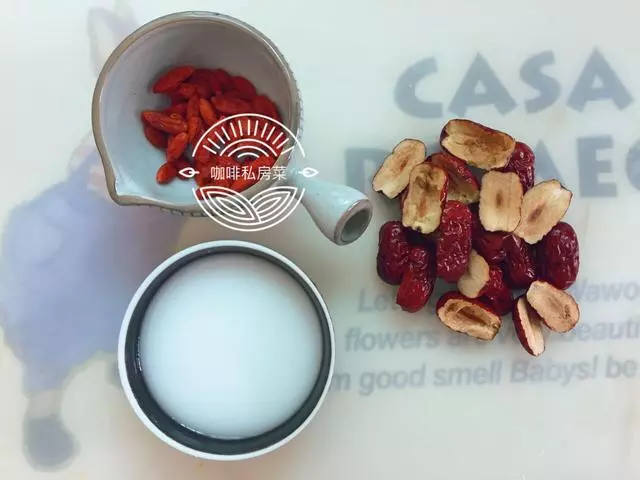 補血養顏,平價食材就可以辦得到,每周喝一次,肌膚越來越水嫩