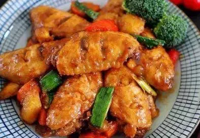 幾道美味佳肴,好吃不膩人,鮮美可口,解饞下飯,不比飯店做的差