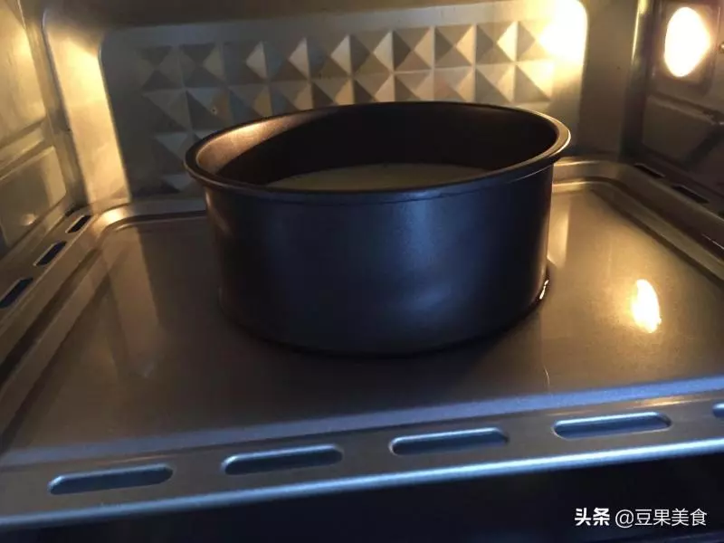 我找到了最厲害的蛋糕!只需要3種原料,還不需要麵粉的【日式舒芙蕾芝士蛋糕】