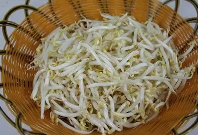武漢特色【熱乾麵】根根筋道,色澤黃而油潤,滋味鮮美