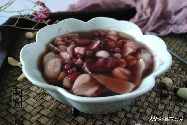 女人三寶多煮湯,每周喝上兩三次,長夜好眠,熬夜族女士要常喝