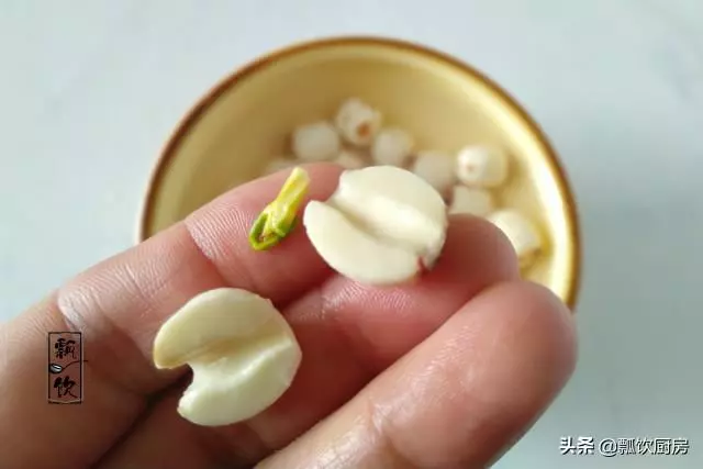 女人三寶多煮湯,每周喝上兩三次,長夜好眠,熬夜族女士要常喝