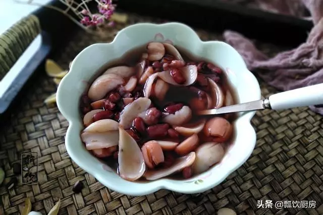 女人三寶多煮湯,每周喝上兩三次,長夜好眠,熬夜族女士要常喝
