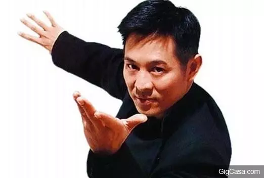 「李連杰」為何不拍戲 ,他老婆被曝曾被人強姦...!就連「成龍」也睡過李連杰老婆.... - Toments 找話題