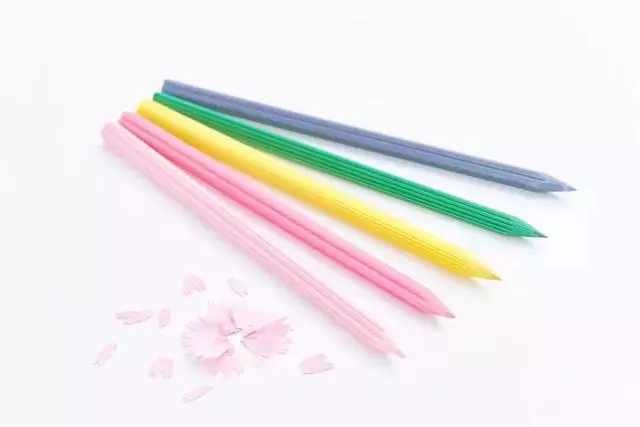 國產文具敗了!日本"變態"文具再一次開掛,網友看完:我小時候用的都是些什麼鬼