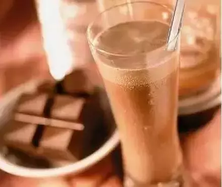 手把手教你14種奶昔的做法,一學就會