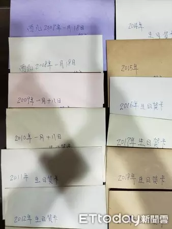來不及看幼女長大!父親臨走前「提早寫好19年生日卡片」,用盡剩餘力氣證明「爸爸的愛一直都在」