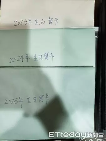 來不及看幼女長大!父親臨走前「提早寫好19年生日卡片」,用盡剩餘力氣證明「爸爸的愛一直都在」