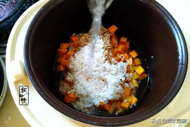 家有孩子多喝粥,三食材一起煮,強健身體護脾胃,孩子愛喝少鬧病
