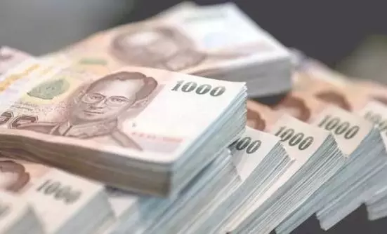 60年忘不了她,爺爺抱20萬現金娶「老婦」!