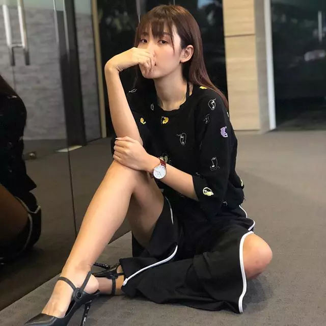 OL暗流湧動!果然一下班,反差太大