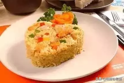 一碗剩飯,幾分鐘華麗變身為超美味美食