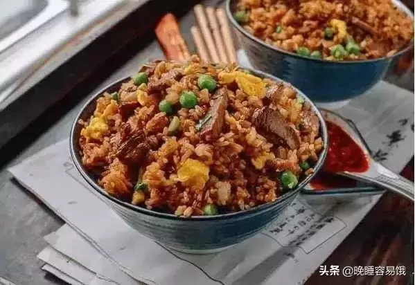 一碗剩飯,幾分鐘華麗變身為超美味美食