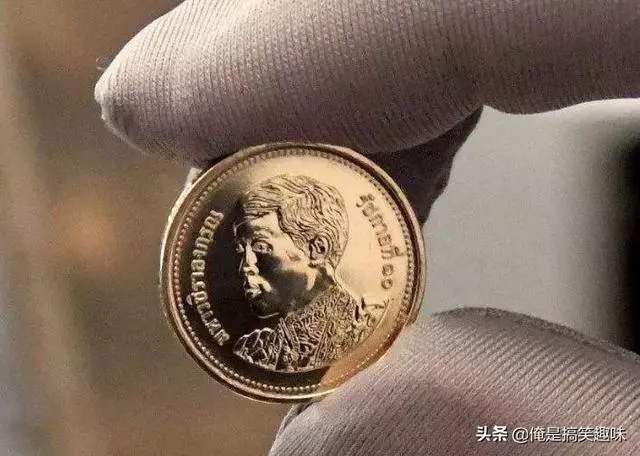 在泰國住酒店時, 為何導遊說在床頭留下20泰銖, 會有意外收穫呢?