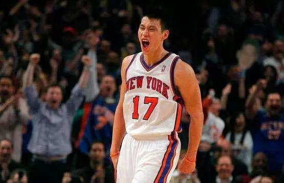 NBA底薪球員有多心酸?錢少坐冷板凳就算了,還吃隊友剩下的食物!