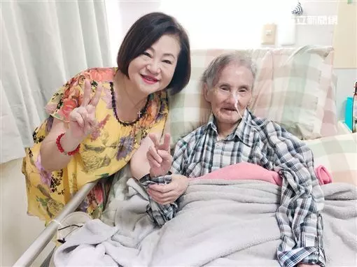 影/暴瘦畫面曝光!文夏醒了仍不知被餵毒。恐怖看護