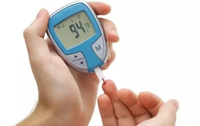 剛小便完又想小便是什麼原因?醫生:經常發生可能是5種疾病信號 !