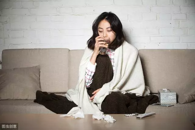 生病了就該「多喝水」?未必,7種常見病喝水攻略,喝對水更重要