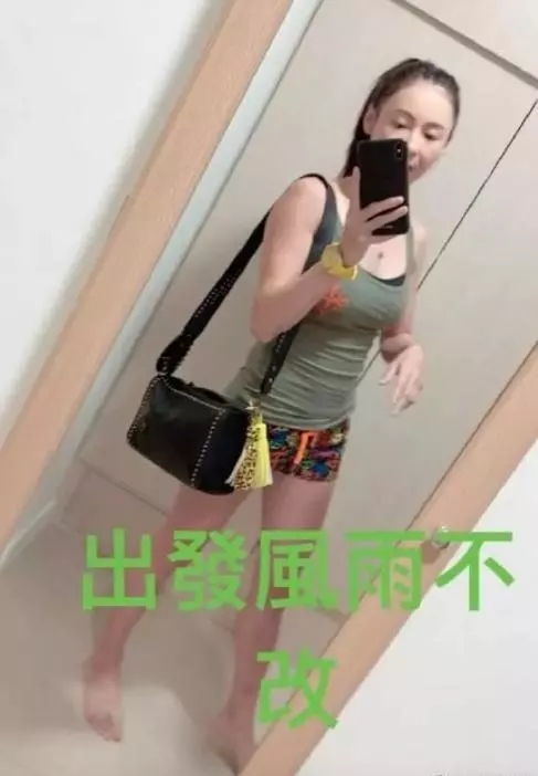 張柏芝大兒子lucas長成型男,12歲身高近170公分,冷酷模樣像極了爸爸謝霆鋒!