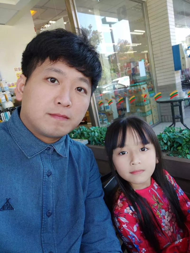 被女友爸媽嫌窮!台男分手3個月「到越南娶妻回來」,每天陪擺攤「賺錢都歸他」:現在超幸福❤
