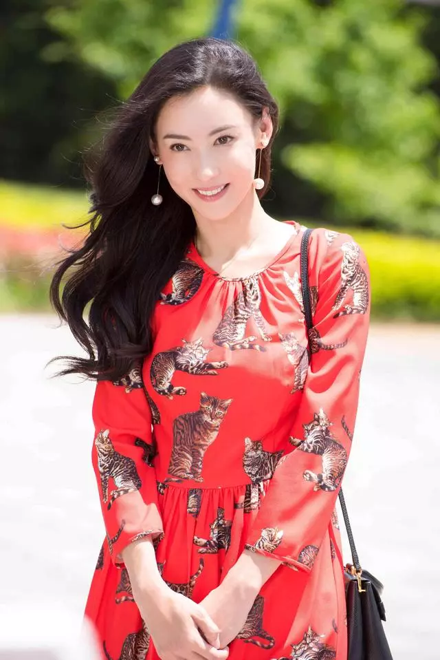 謝霆鋒大兒子公開指責「爸爸配不上張柏芝」 坦言「生病發燒父都不在」心疼媽媽一人