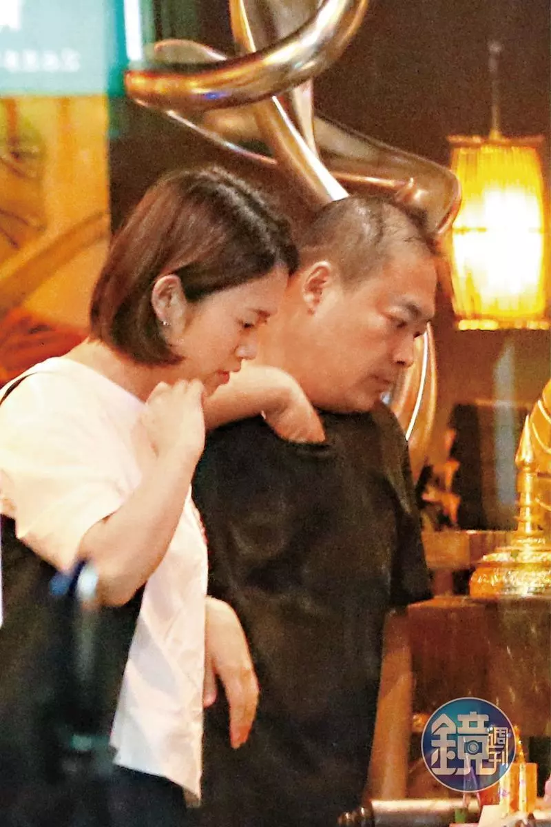 郭宗坤完蛋了!輸掉離婚官司「判賠柯以柔40萬元」 被曝只是前菜「會付出更多代價」哭喊受不了