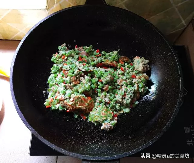 寧可不吃肉,兒子也要天天吃這菜,三兩下炒一盤,味道鮮美又營養