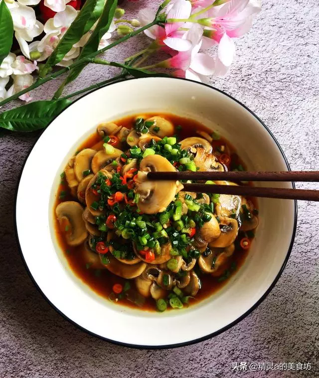 用水煮的一道菜,鮮美又營養,沒什麼油水,卻比大魚大肉更受歡迎