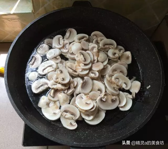 用水煮的一道菜,鮮美又營養,沒什麼油水,卻比大魚大肉更受歡迎