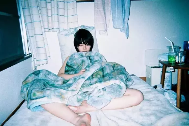 日本一小哥用相機記錄下了女友的全部日常,像是在向全世界炫耀「我有個女朋友」,簡直甜哭!