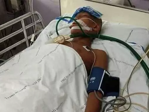 頭部受5記重拳-13歲拳手為養家戰死擂台