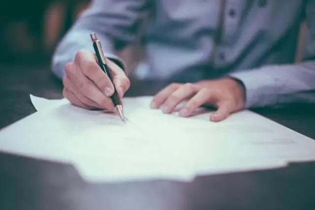 心理測試:在「人」上加一筆,是什麼字?測你心裡最想要的是什麼