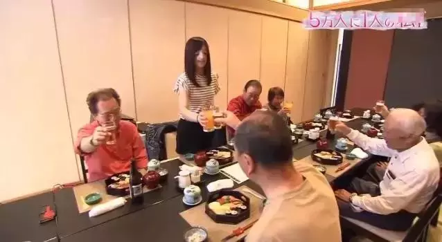 日本面部缺陷的無臉妹,被嘲笑為「怪物」,卻依然活得堅定溫柔!